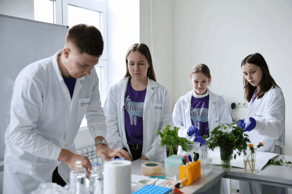 Обучающая профильная
смена по высокотехнологичному агробиотеху Обучающая профильная
смена по высокотехнологичному агробиотеху